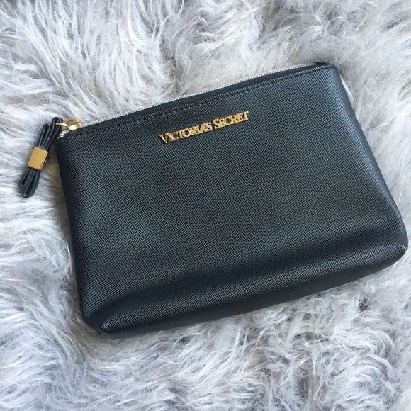 SOLD Victoria's Secret 3 Pack Cosmetic Bags - Picture 4 of 8